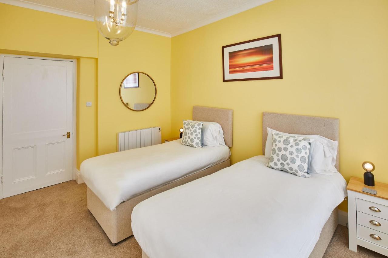 Host & Stay - 4 Metropole Towers Whitby Zewnętrze zdjęcie