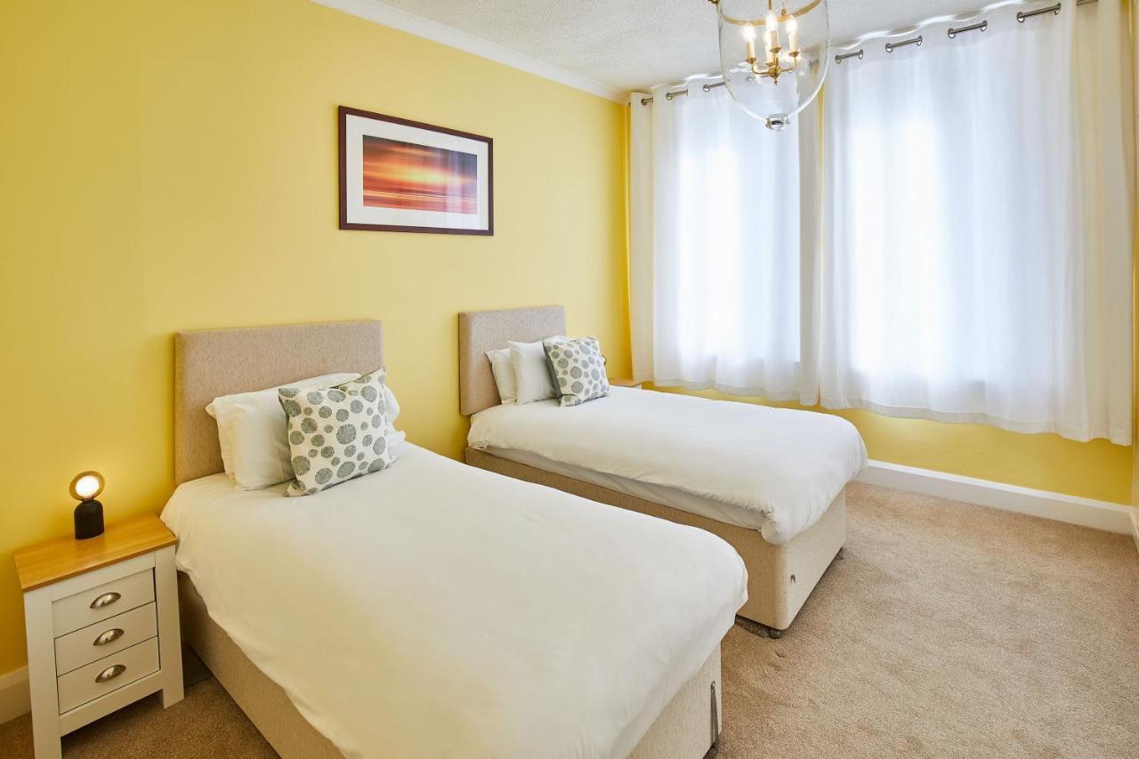 Host & Stay - 4 Metropole Towers Whitby Zewnętrze zdjęcie