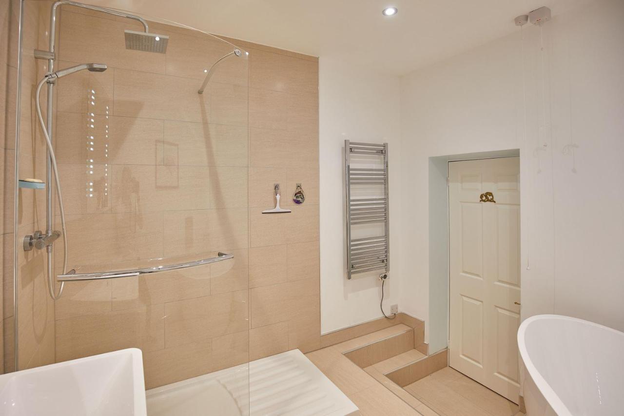 Host & Stay - 4 Metropole Towers Whitby Zewnętrze zdjęcie